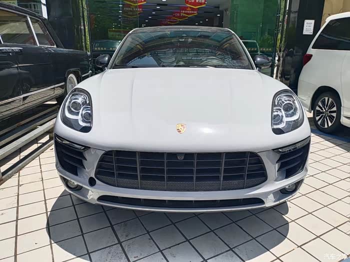 保时捷2017款macan s 3.0t 公里数4.8万