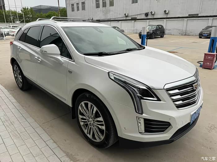 2017年11月凯迪拉克xt5,28e轻混和动力,2.0大天