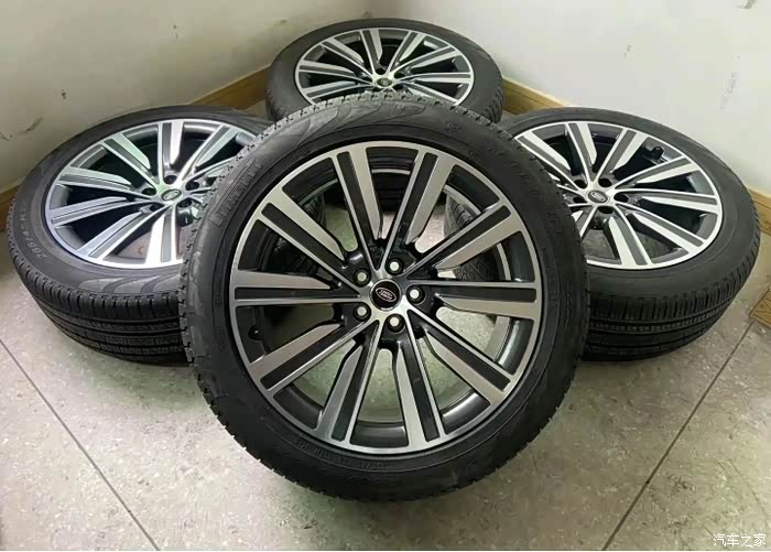 一天三口稀饭路虎新款轮毂省出来揽胜23款22寸路虎轮毂