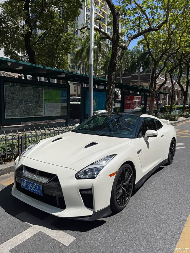 17款日产gtr旗舰版新车优惠力度加大gtr跌落神坛了嘛