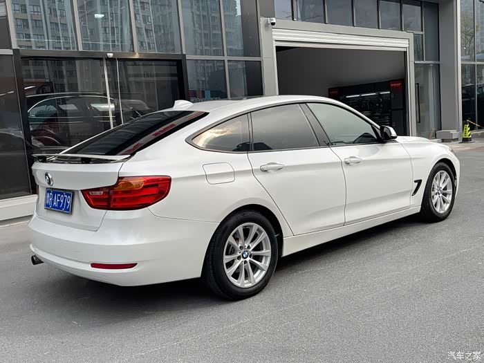 宝马3系gt2014款320i领先型1388