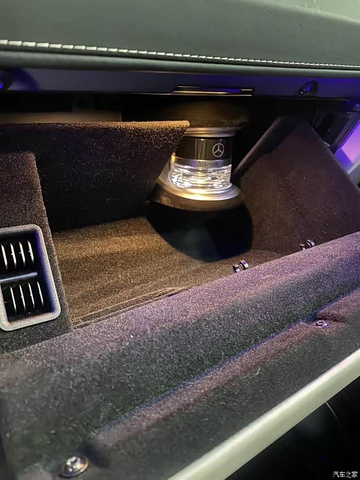 奔驰原厂香氛系统完工  新款奔驰g全型号都可以升级