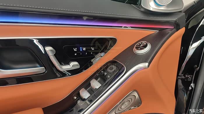 2021款奔驰s400l升级前排通风座椅