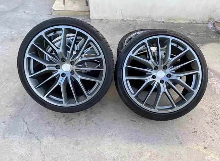 21寸玛莎拉蒂总裁原厂轮毂轮胎,中意的来