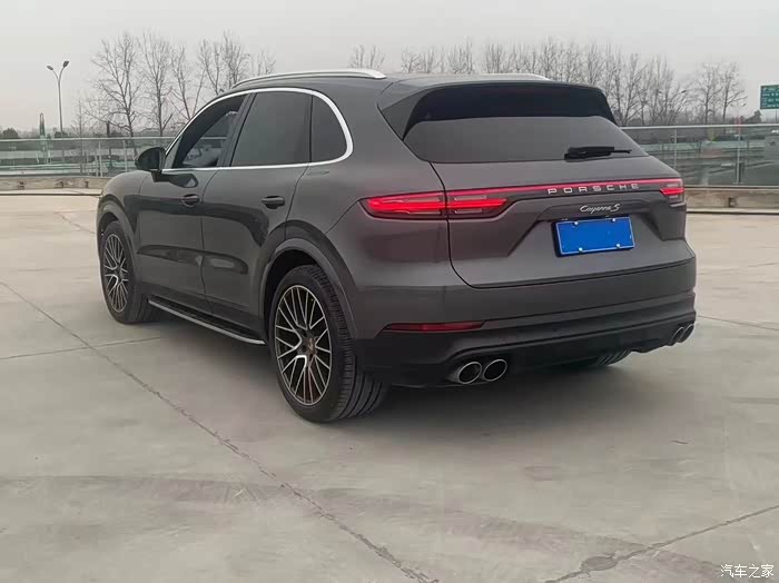 19年保时捷卡宴s 原版原漆带车衣 4万公里 440p马力