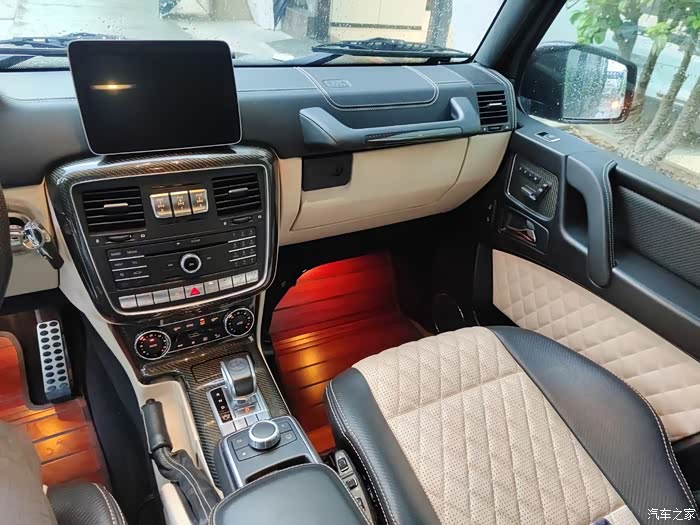 最新到店2017年上户奔驰amgg63edition