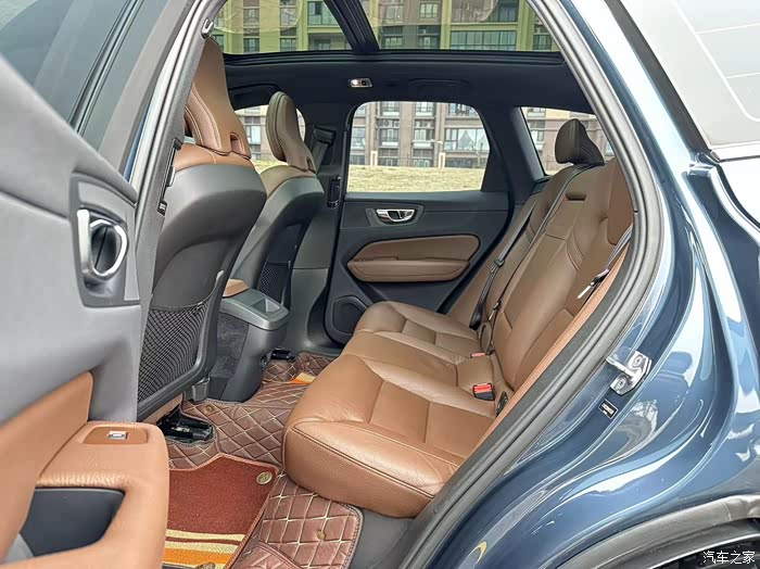 出一台沃尔沃xc602021款t5四驱智远豪华版2