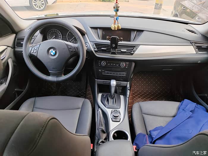 个人:2012款整车进口宝马x1,车好4.3万