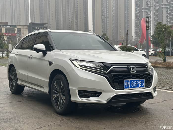 本田urv2020款370turbo两驱尊雅版行驶