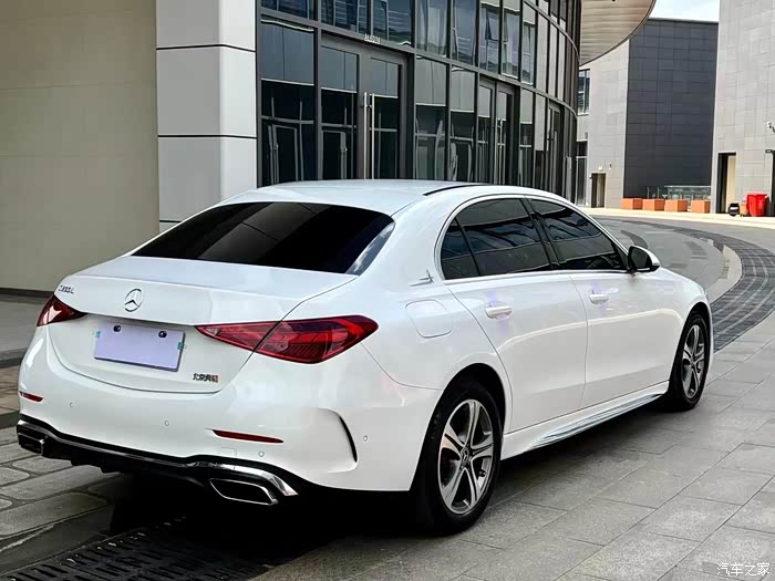 再降22款22年奔驰c200l,车况无任何换件,姐姐一手车