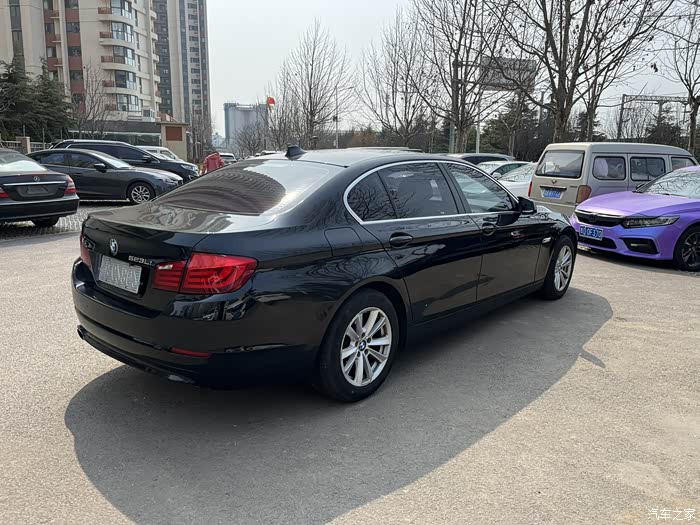 准11年宝马523li配置到顶4座加热发动机变速箱地盘