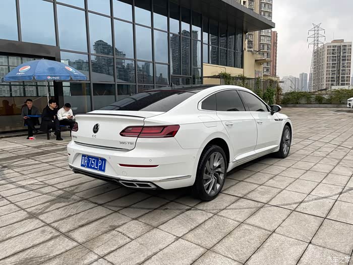 一汽-大众cc 2021款 380tsi 夺目版 1.7万公