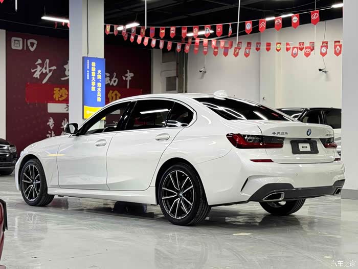 点击:>1|回复:>0宝马3系论坛>宝马3系2021款改款320lim运动套装1万