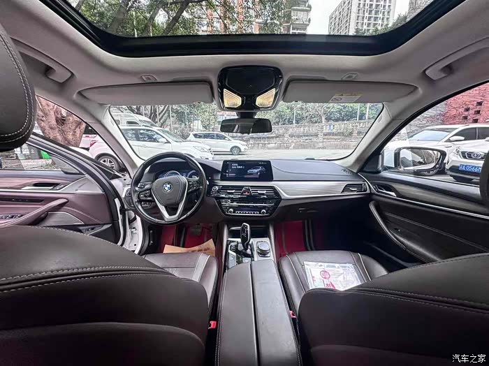 宝马5系 2018款 530li 尊享型 豪华套装 13万公