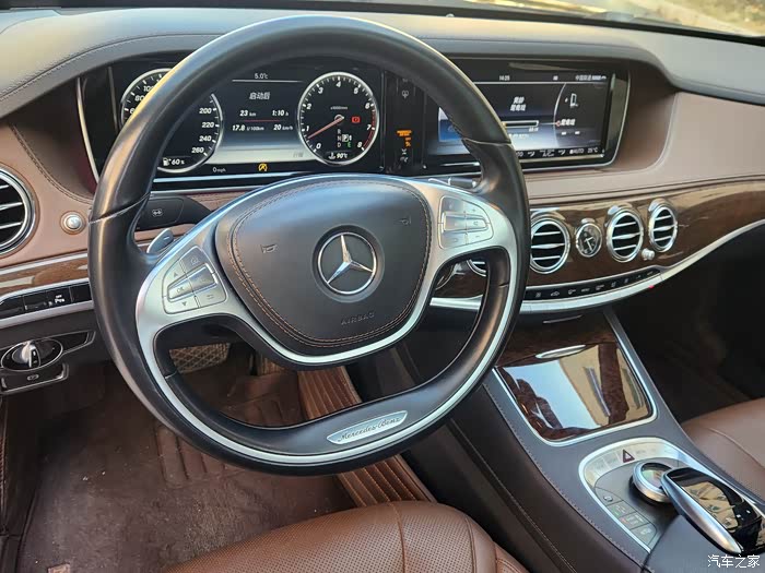 17年奔驰s320 实表7.3万公里原版原漆,一直在4s店保