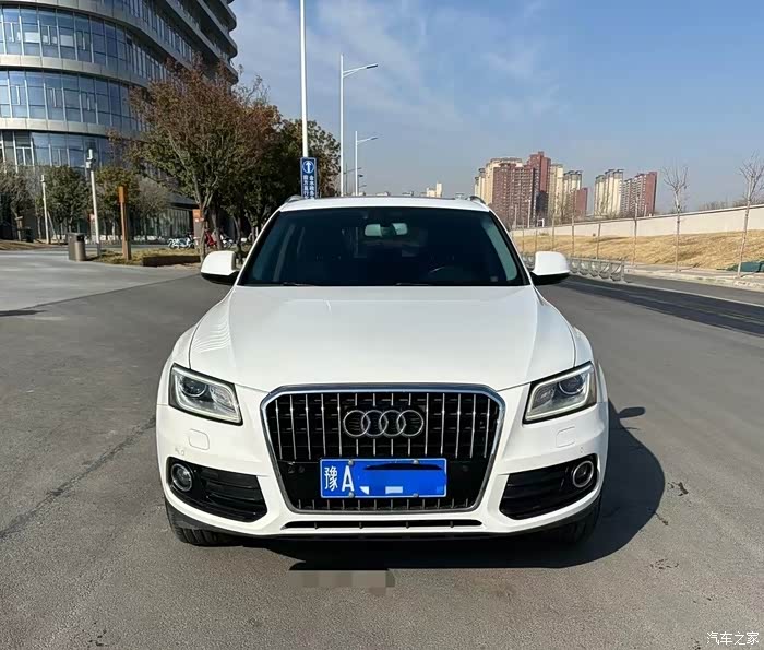 16年奥迪q5,2.0t四驱技术,双电动座椅带加热,个人一手