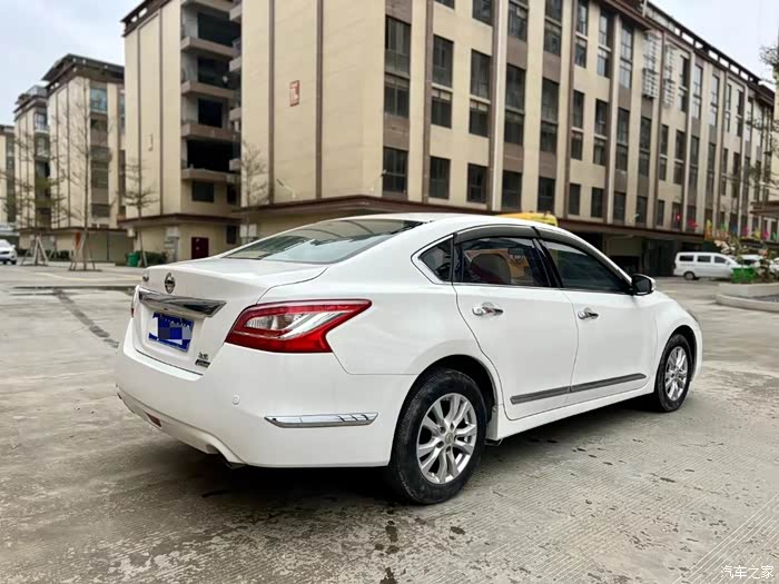 准15年日产天籁一手车没过户25l排量一键启动定速巡航
