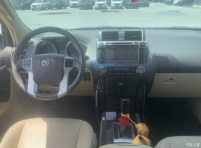 最新拿下 18年丰田普拉多4.0l 原版车况 实表15万公里