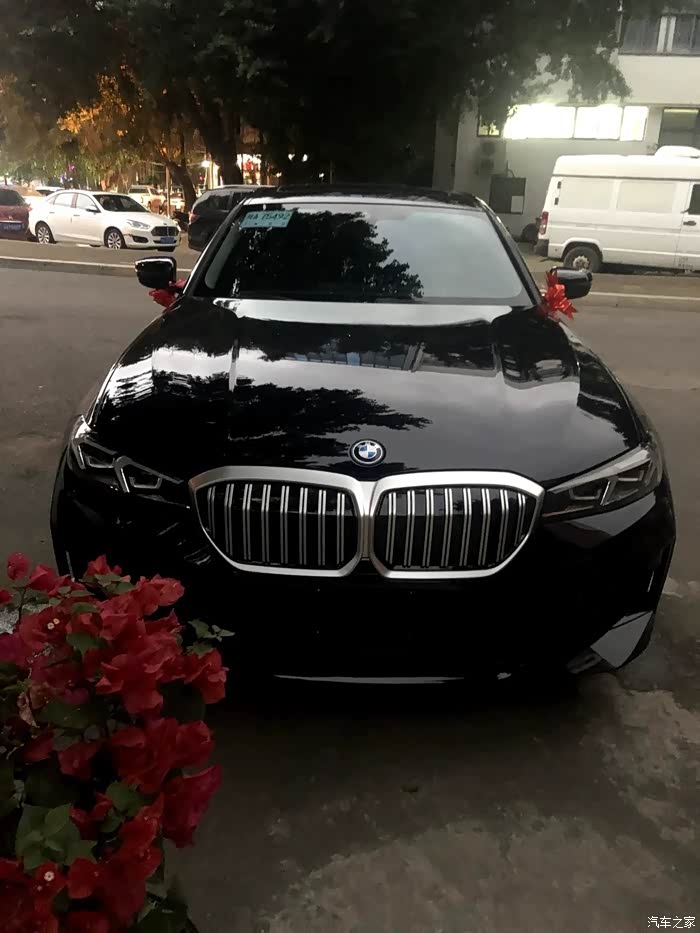 宝马i335l,18个裸车,保险1.2,综合服务费1200