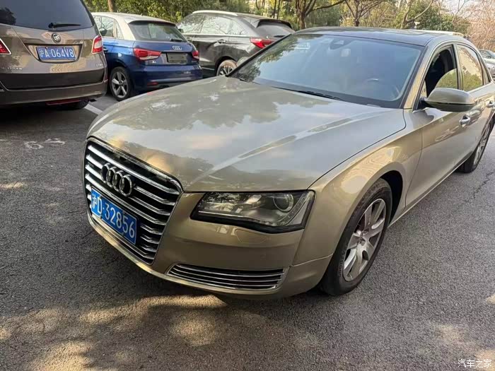 12年10月奥迪a8l30t四驱舒适过一次户9万公