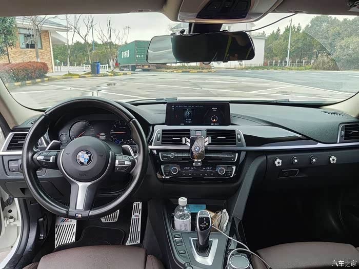宝马3系2018款320li领先型m运动套装行驶8