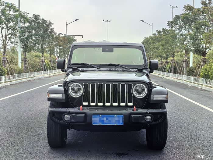 jeep牧马人撒哈拉22年2月上牌本地一手车