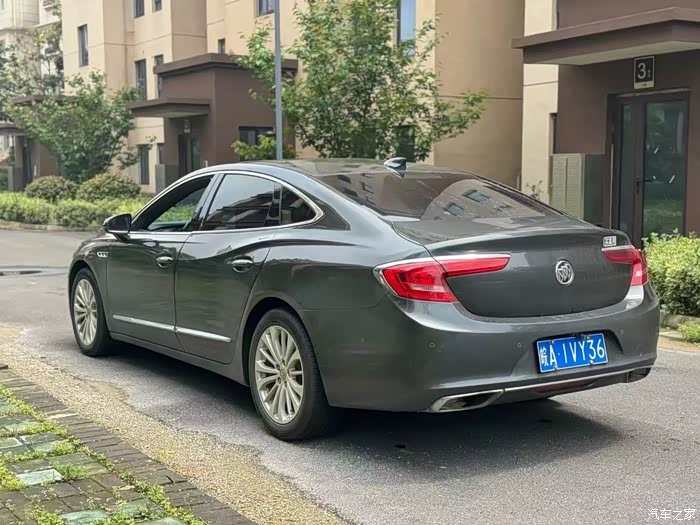 17年别克君越28t豪华版 车况原版 无事故 配置极高 bo