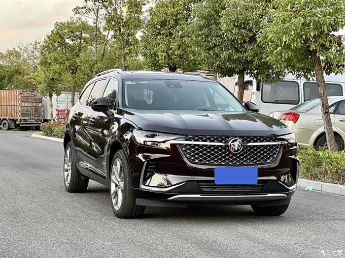 别克家族里面的精神小伙子昂科威plus艾维亚