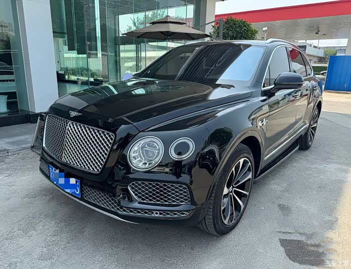 17年12月宾利添越 w12 6.0t,原版原漆,4.7万公