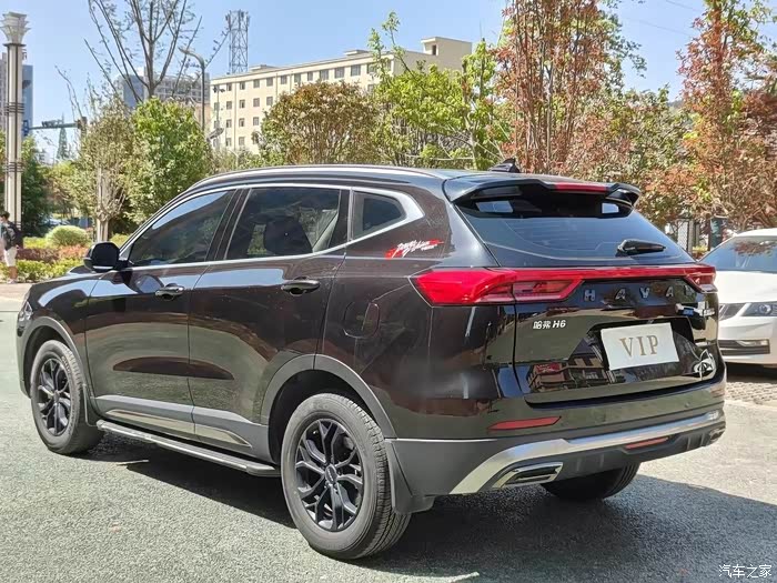 哈弗h621年15t冠军版前置前驱七挡湿式双离合车