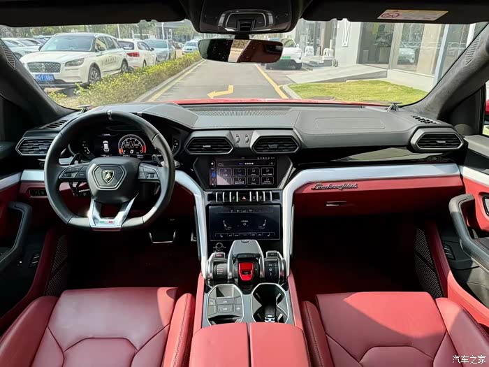 最新到店19年兰博基尼urus实表31万公里原版车况