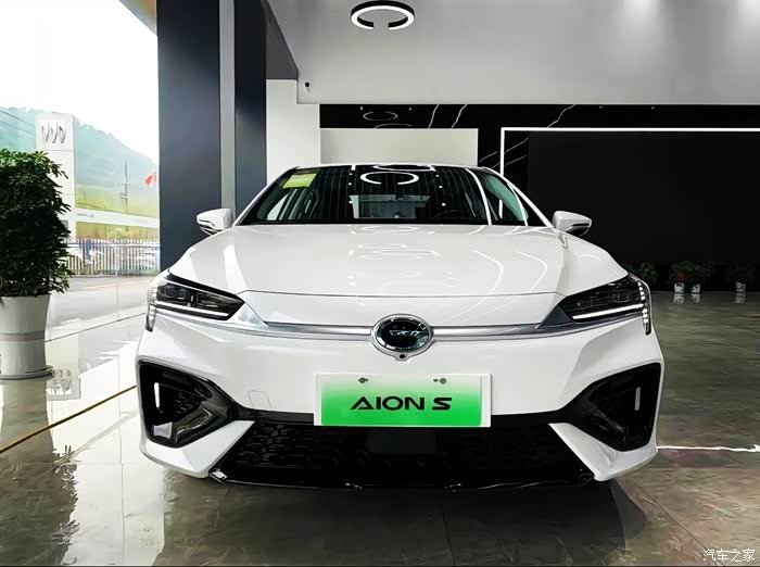 【图】埃安s魅580,一款集时尚,智能与性能于一身的电动轿车_aion v