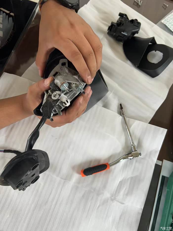 【图】拆!更换阿特兹后视镜折叠电机_马自达cx-5论坛_汽车之家论坛