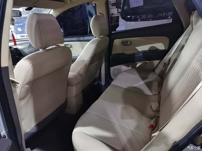 09年现代伊兰特悦动竟然这个价