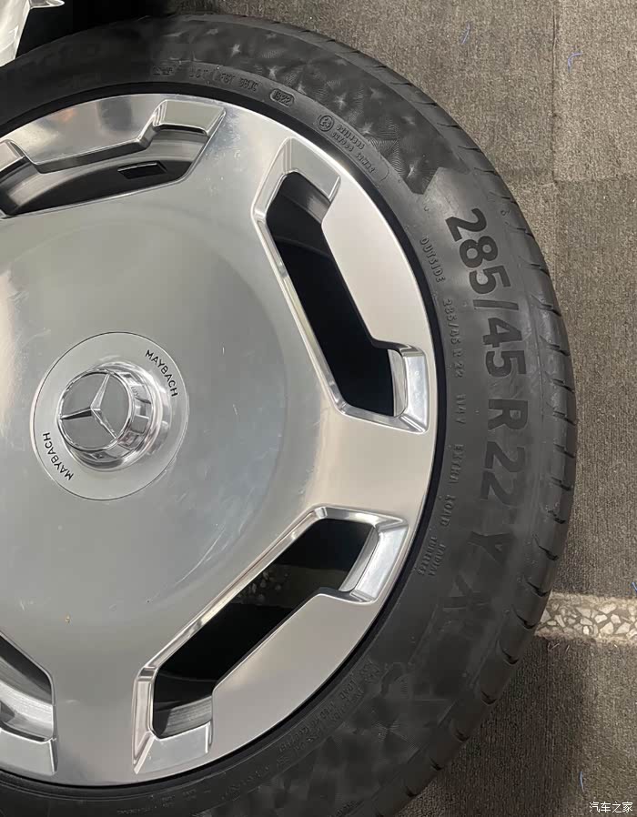 最新到货22寸奔驰gls大饼轮毂