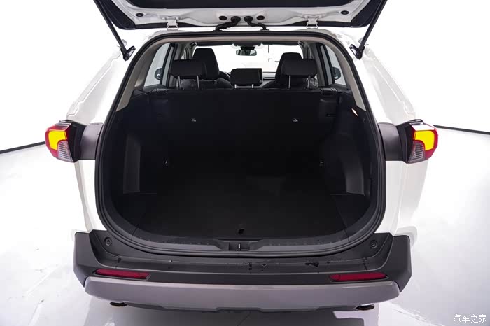 丰田rav4荣放2020款20lcvt两驱风尚版