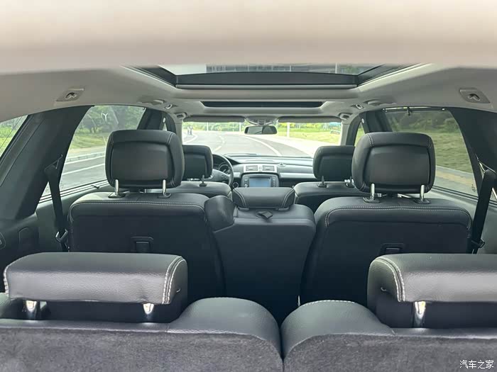 16年奔驰r级320 四驱 商务型 行驶里程17万公里 车况