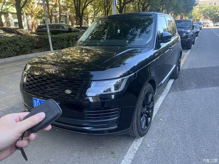 19年1月份路虎揽胜行政短轴盛世版安全行驶95万公里全