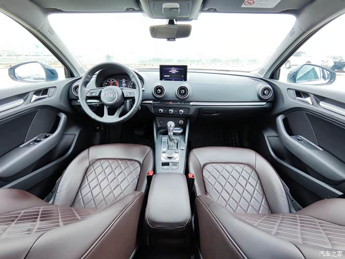 最新到店2020年上户奥迪a3全车原版局部少量补漆原