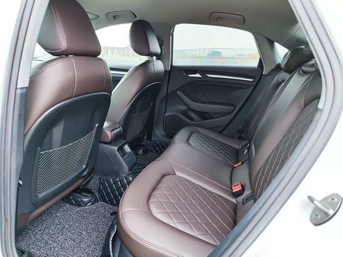 最新到店2020年上户奥迪a3全车原版局部少量补漆原