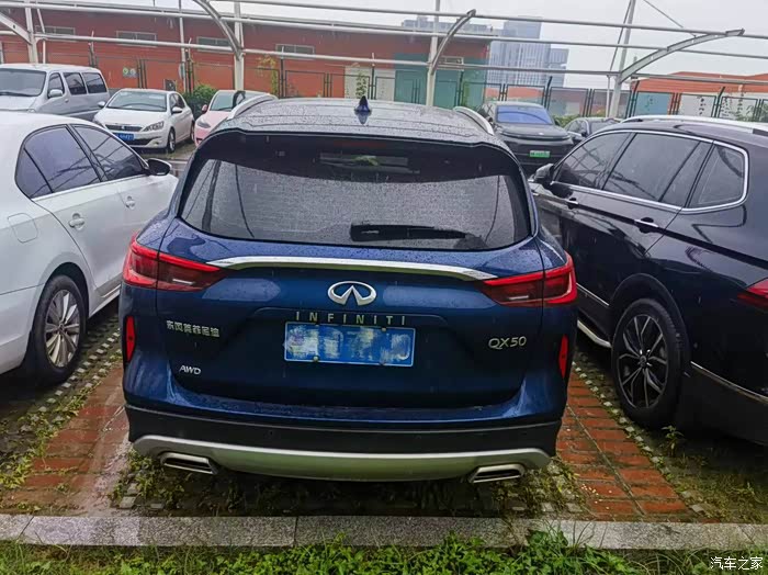 预祝长沙新英菲尼迪4s店顺利开业!