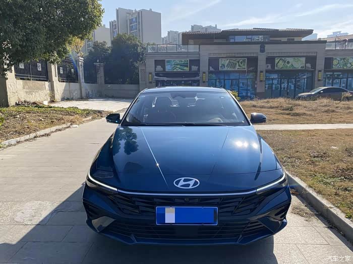 第七代伊兰特价格不高配置很高