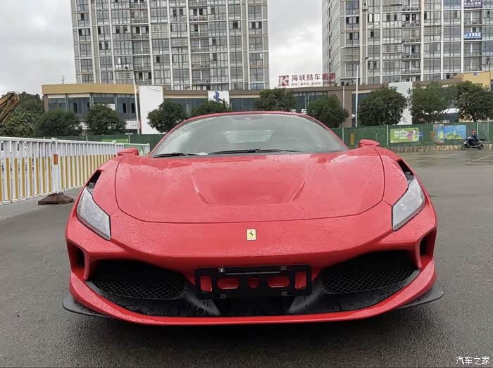 21年上牌法拉利f8原版原漆18万公里三大件齐全配