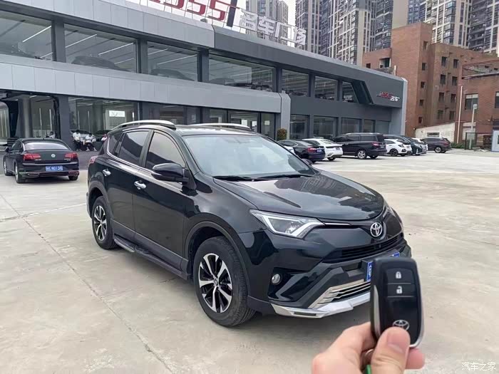 16款19年上牌丰田荣放20风尚版仅4万公里极品一手