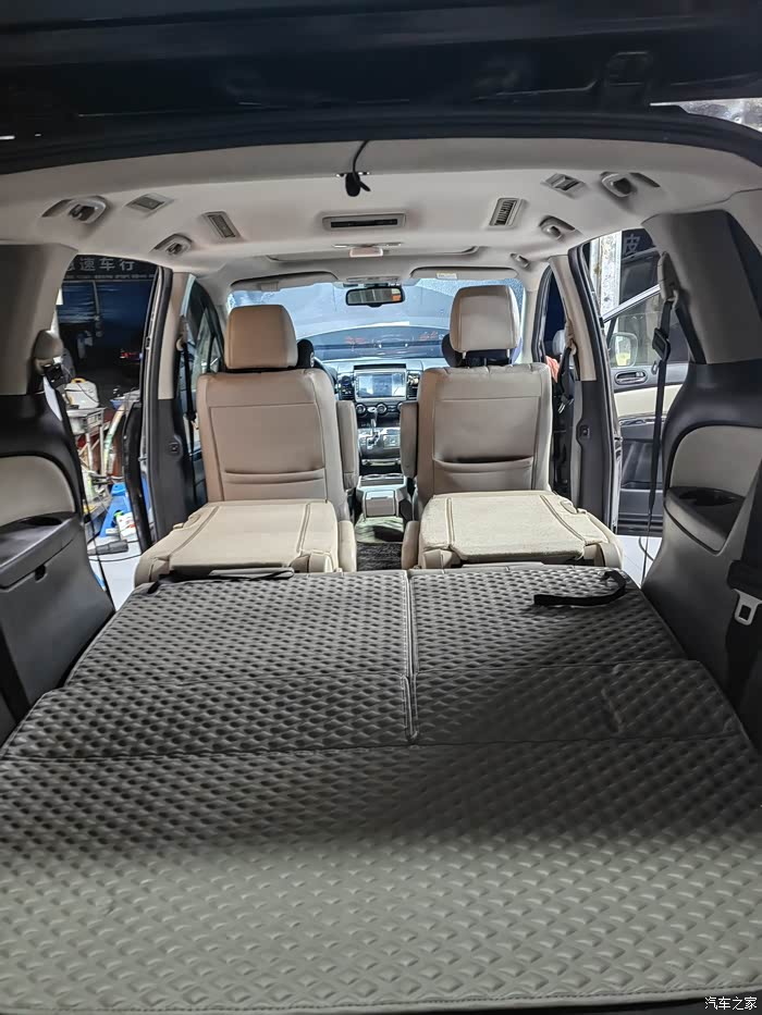 不玩了,出贵士座椅(马自达8专改),支架已做好,只用把原车座