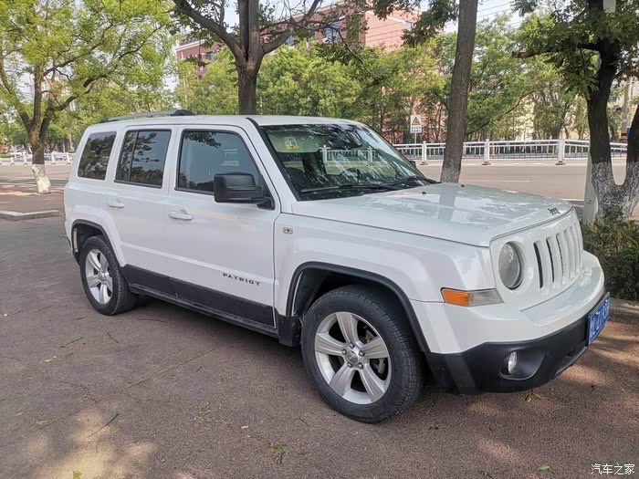 转让14年四驱顶配自由客