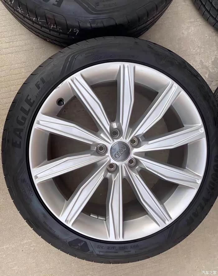 19寸奥迪a6轮毂轮胎感兴趣的看过来