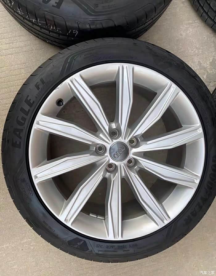 奥迪a6原厂轮毂19寸有缘人自会相见