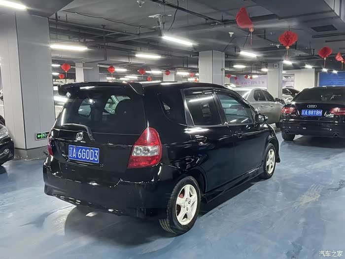 07年本田飞度15自动挡带商业险代步练手首选1w多个