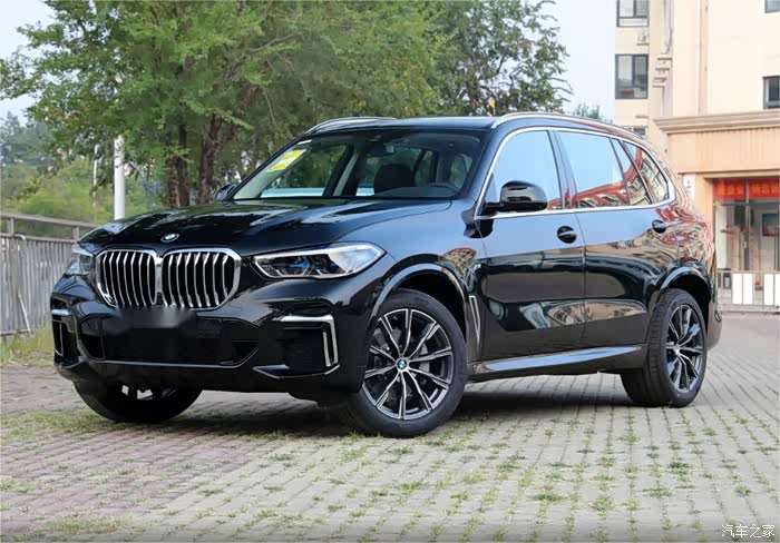 宝马x5一款豪华舒适强劲稳定科技先进的中大型suv